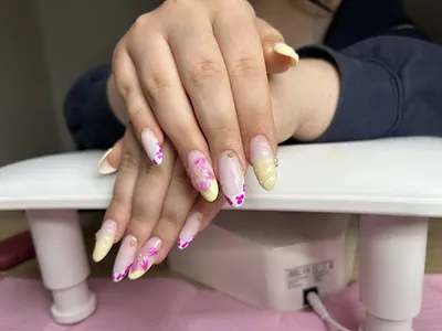 Studio Manicure by Dominika Hajnrych